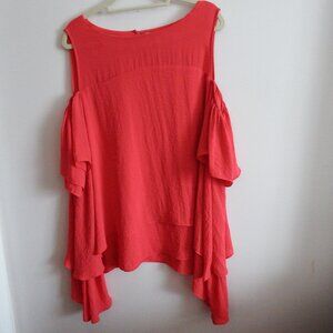 Boutique Womens Plus Salmon Cold Shoulder Tiered Top 2X